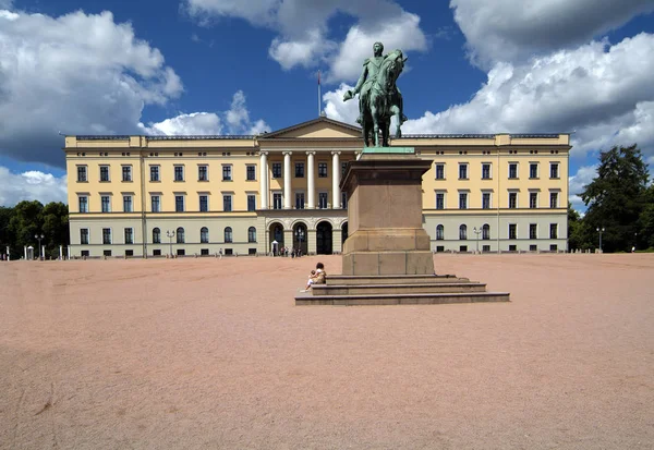 Norwegen, Schloss in Oslo — Stockfoto