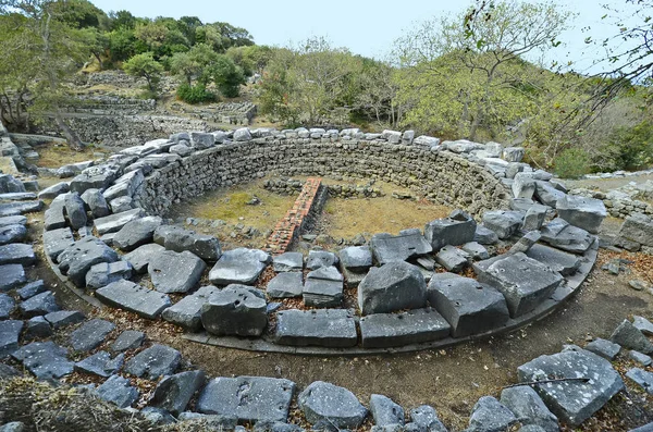 Yunanistan, Semadirek Adası