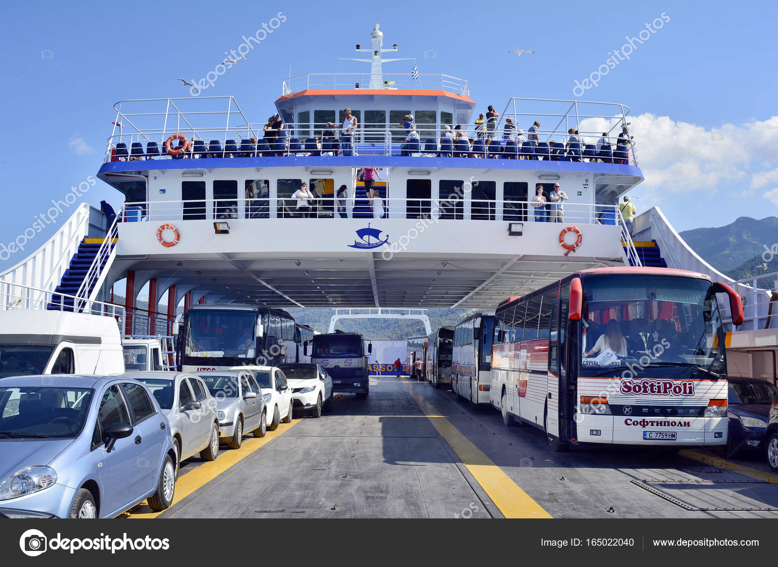 паром греция италия. паромы на остров крит. паром греция. паром на санторини. морские паромы в греции.