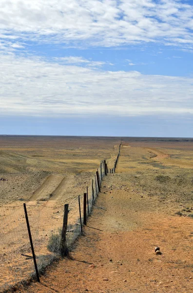 Australien, Coober Pedy, Dingo-Zaun — Stockfoto