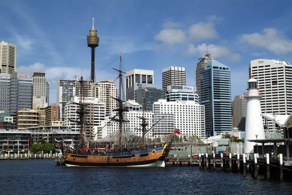 Сидней Австралия Февраля 2008 Года Hms Endeavour Корабль Первооткрывателя Капитана — стоковое фото