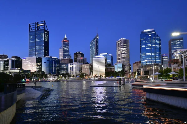 Perth Australia November 2017 Illuminated Elizabeth Quay Esplanade Different Buildings — Stock Photo, Image