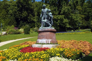 Baden, Avusturya - 17 Temmuz 2009: Her ikisi de Viyana valsleriyle tanınan besteciler ve müzisyenler Joseph Lanner ve büyük Johann Strauss için anma töreni