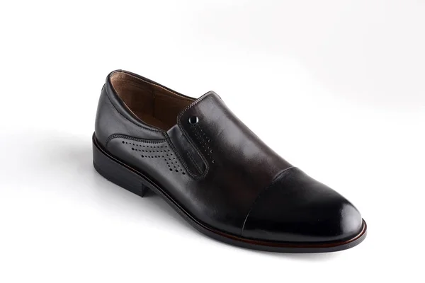 Männermode schwarzer Schuh Loafer isoliert auf weißem Hintergrund. — Stockfoto