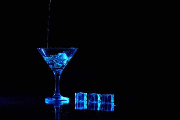 Martini Cocktail Drink Splash Ice Cubes Neon Iridescent Minimal Night — Stock Photo, Image