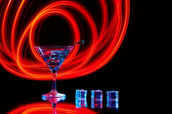 Neon Martini Glass Shot Long Exposure Red Club Lights — Stock Photo, Image