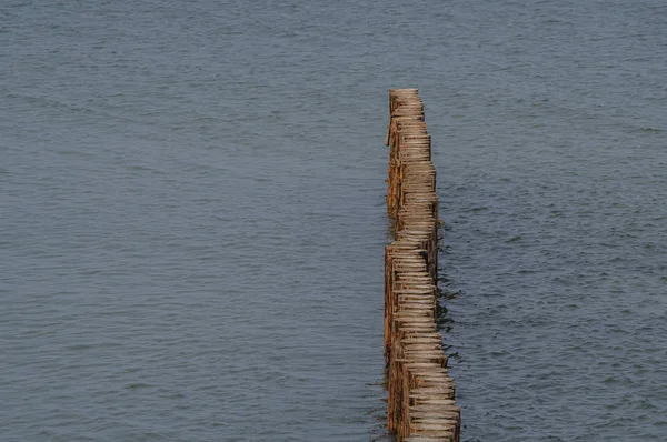 New Wooden Breakwater Cloudy Day — Stock Photo, Image
