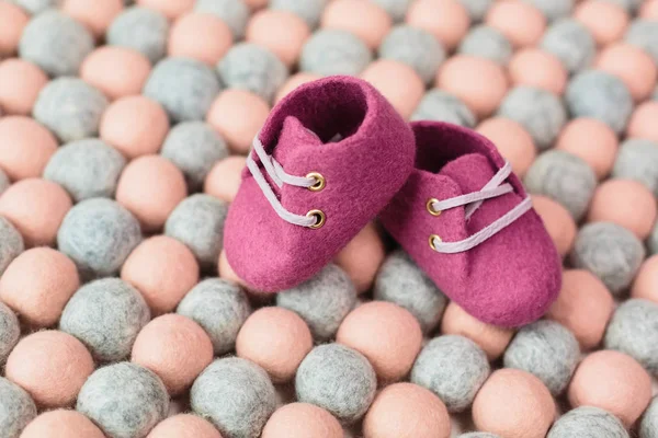 Handcrafted Merino Wool Baby Shoes — Stock Photo, Image