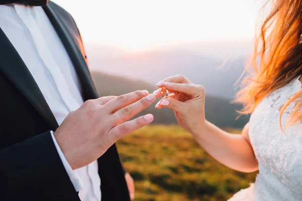 el ve kalp teklif gün batımında