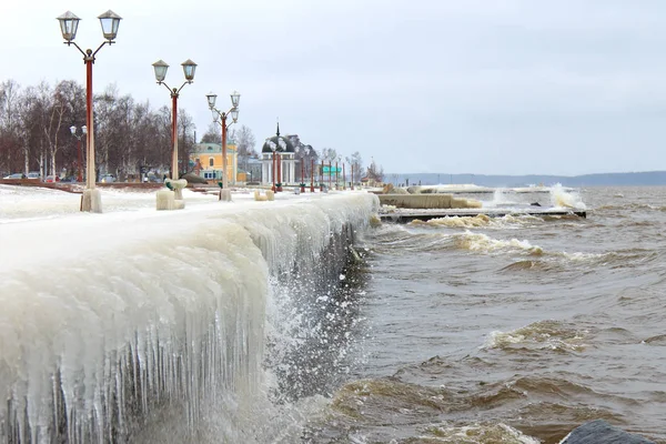 Winter storm on the lake and ice-covered city embankment — Stock Image Winter storm on the lake and ice-covered city embankment Stock Image