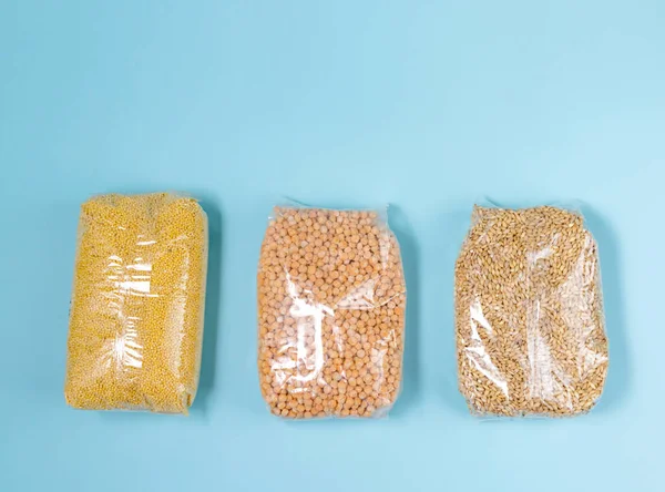 Comida Para Donaciones Cereales Comida Saludable Sobre Fondo Azul Claro — Foto de Stock