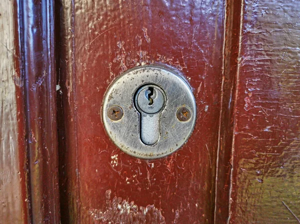 Close Old Fashion Latching Door Lock Wooden Glossy Door Providing — Stock Photo, Image
