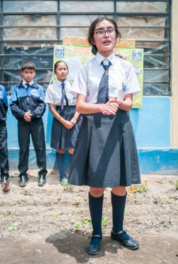 Lima, Lima / Peru - 11 Kasım 2016: Ramon Castilla Okul Sınıf Üniformalı Genç Öğrenciler