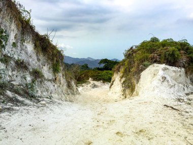 Ciudad Perdida 'ya Beyaz Kum Yolu (Kayıp Şehir) Tayrona Parkı, Magdalena / Kolombiya