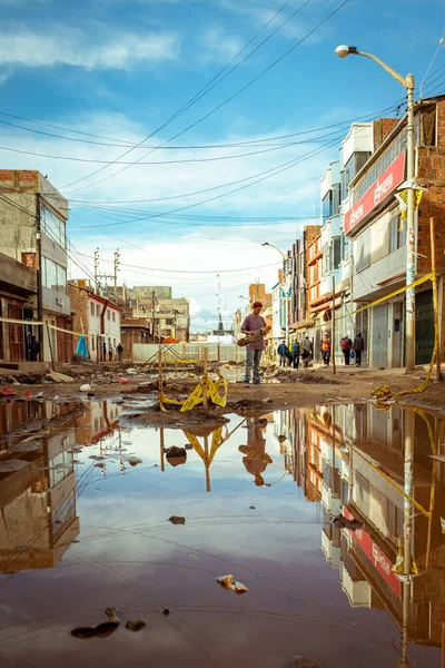 Desaguadero Puno Perú Abril 2016 Joven Con Monopatín Una Calle —  Fotos de Stock