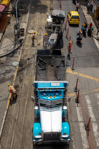 Medellin Antioquia Colombia Νοεμβρίου 2019 Φορτηγό Γεμάτο Μικρές Πέτρες Για — Φωτογραφία Αρχείου