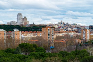Madrid / İspanya 'da Şehir, Bitki, Mimarlık, Toprak ve Kültür Manzarası