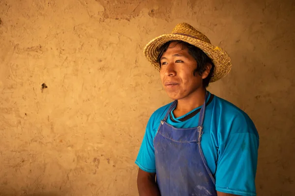 Poopo Oruro Bolivia February 2018 Young Indigenous Uru Man Wearing — Stock Photo, Image
