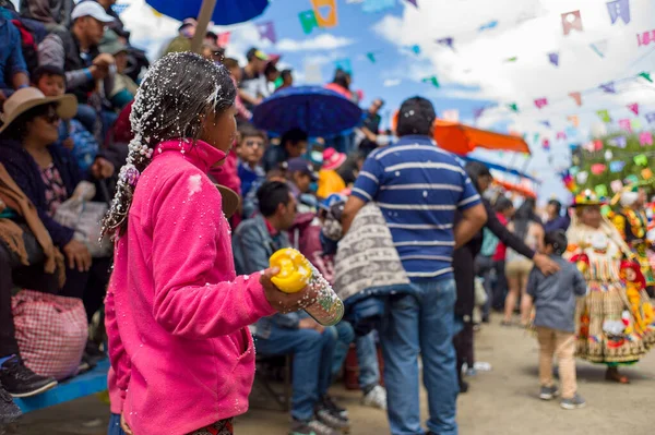 Oruro Oruro Bolivia February 2018 Children Playing Foam Soaking Other — 图库照片