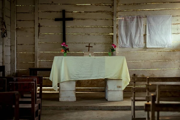 Riberalta Beni Bolivia Septiembre 2015 Pequeña Iglesia Rústica Con Una — Foto de Stock