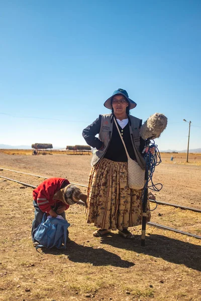 Tiwanaku Paz Bolivia Septiembre 2016 Una Mujer Indígena Aymara Con — Foto de Stock