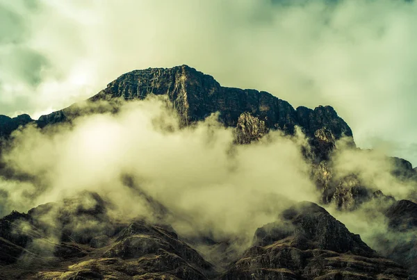 Montagne Rocciose Della Cordigliera Reale Una Giornata Nuvolosa Limpida Nell — Foto Stock