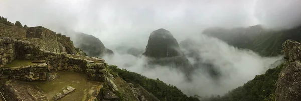 Majestoso Machu Picchu Cidade Inca Localizada Alto Cordilheira Dos Andes — Fotografia de Stock