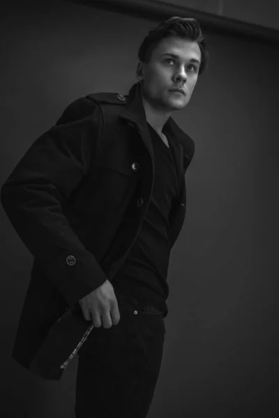 Portrait Stylish Man Posing Black Background Wearing Black Coat — Stockfoto