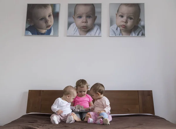 Tres hermanitas — Foto de Stock