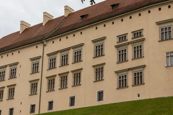 KRAKOW 'daki Wawel kalesinin manzarası