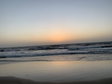 Alacakaranlıktaki Güzel Sahil Manzarası