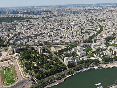 Eyfel Kulesi 'nden Paris' in havadan görünüşü