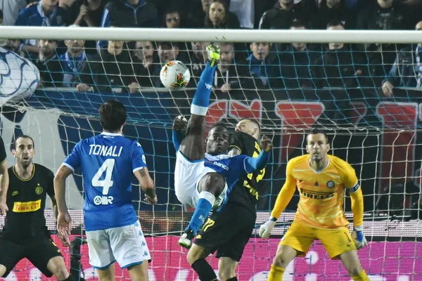 Mistrovství Itálie ve fotbale mužů Brescia Fc vs Inter Fc — Stock fotografie