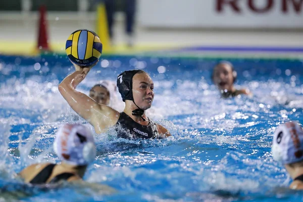 Mistrovství Evropy žen ve vodním pólu Sis Roma vs Zv De Zaan — Stock fotografie