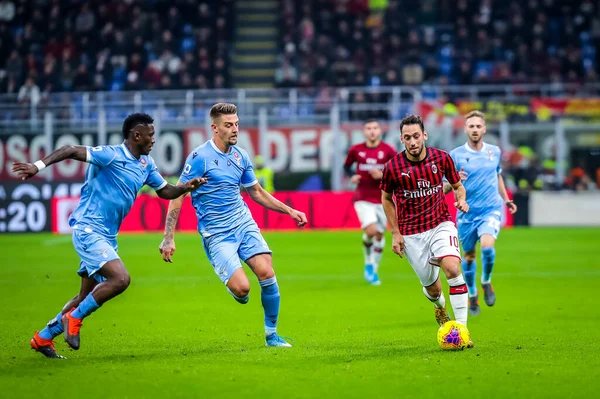 Чемпионат Италии по футболу среди мужчин AC Milan vs. Lazio — стоковое фото