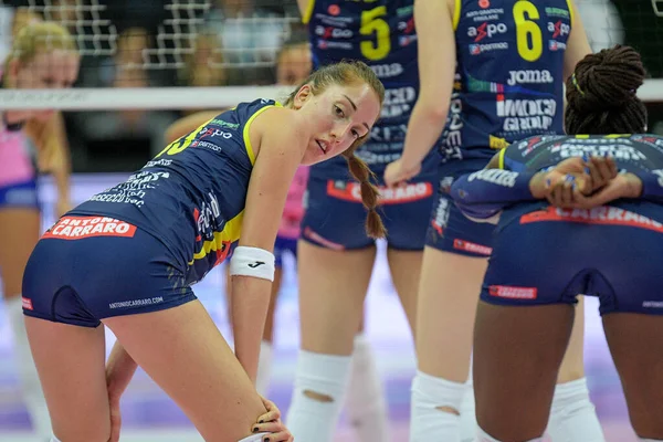 Voleybol İtalyan Serie A1 Kadınlar Şampiyonası Imoco Volley Conegliano, Pomì Casalmaggiore 'a karşı. — Stok fotoğraf