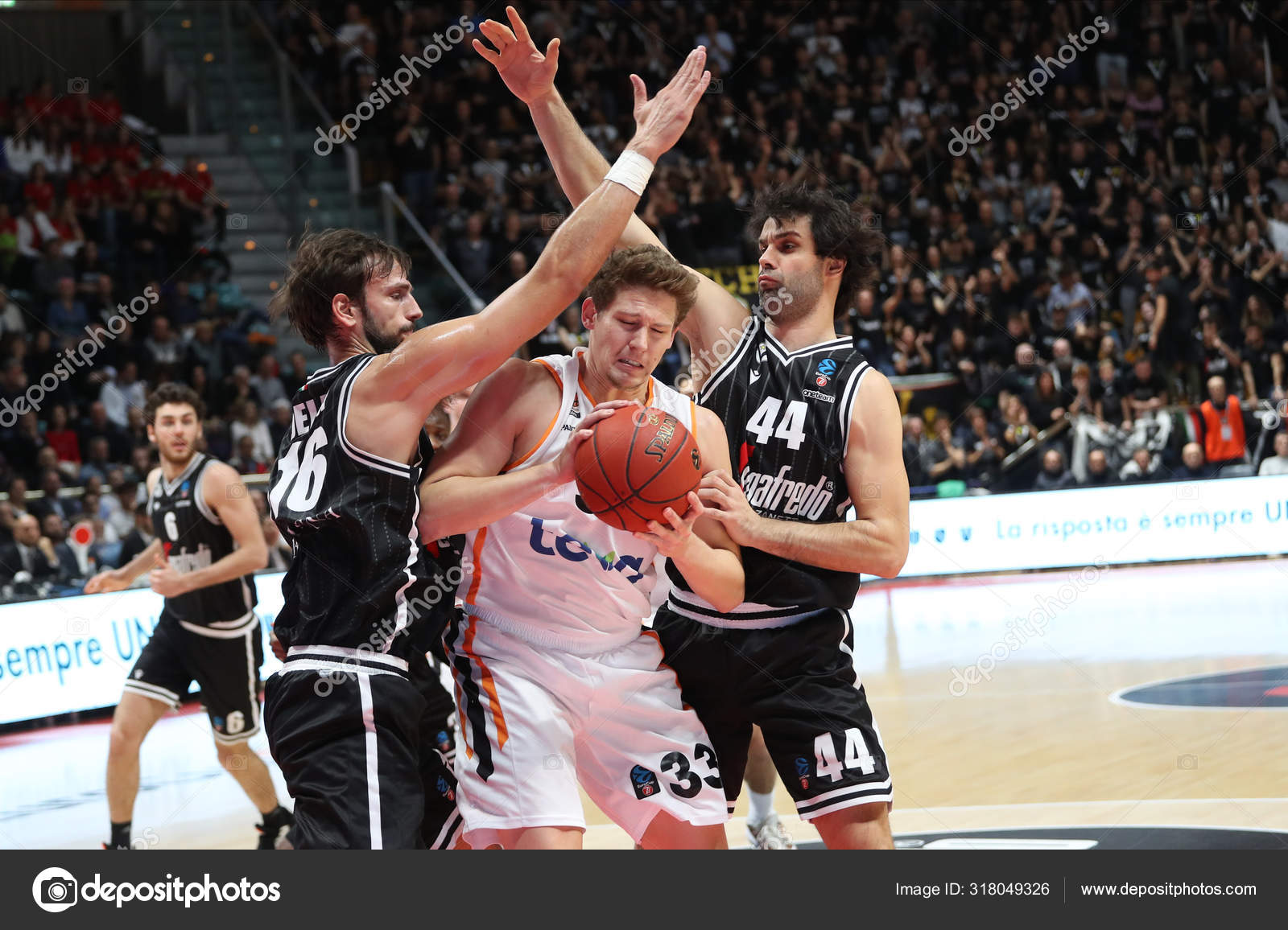 Чемпионат Европы По Баскетболу Segafredo Virtus Bologna Vs.