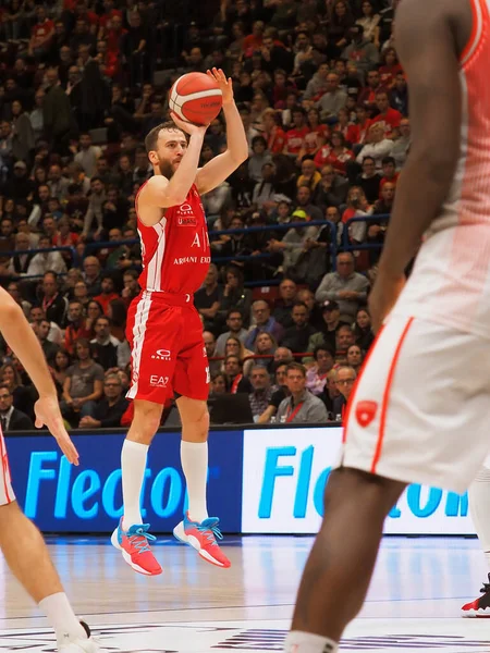 İtalyan Basketbolu A Serie Şampiyonası A - 124; X Armani Borsası Olimpia Milano - OpenJobmetis Varese — Stok fotoğraf