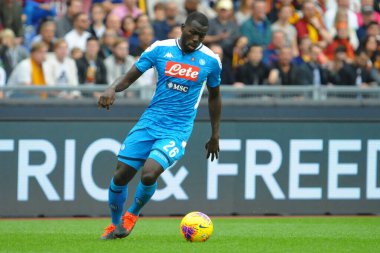 İtalyan Futbolu Serisi A Erkekler Şampiyonası Romanlar Napoli 'ye Karşı