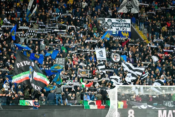 Italienische fussball serie a männer meisterschaft udinese calcio vs as roma — Stockfoto