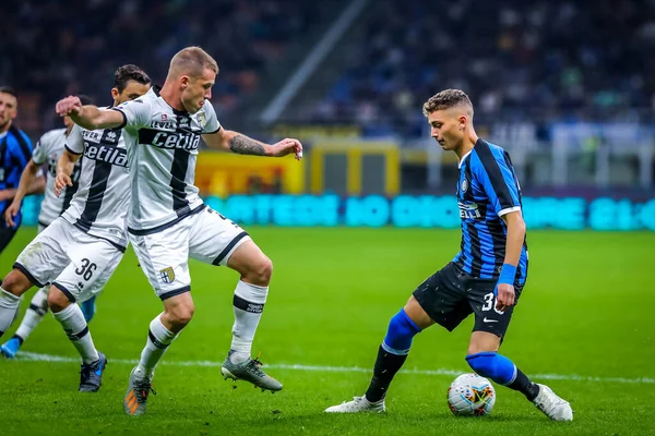 Kejuaraan Sepak Bola Italia Serie A Pria Inter vs Parma — Stok Foto