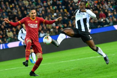 İtalyan Futbolu Serisi A Erkekler Şampiyonası Udinese Calcio Romanlara Karşı