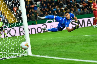 İtalyan Futbolu Serisi A Erkekler Şampiyonası Udinese Calcio Romanlara Karşı