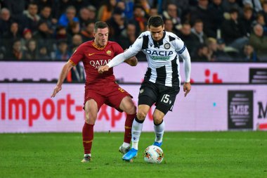 İtalyan Futbolu Serisi A Erkekler Şampiyonası Udinese Calcio Romanlara Karşı