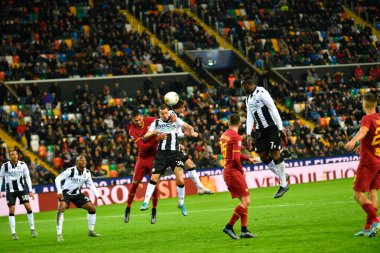 İtalyan Futbolu Serisi A Erkekler Şampiyonası Udinese Calcio Romanlara Karşı