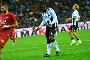 İtalyan Futbolu Serisi A Erkekler Şampiyonası Udinese Calcio Romanlara Karşı