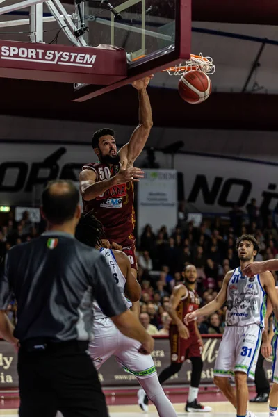 Baloncesto italiano Serie A Campeonato Umana Reyer Venezia vs Banco di Sardegna Sassari — Foto de Stock