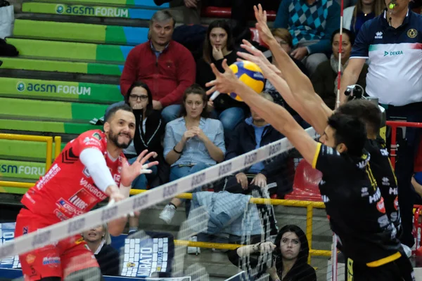 Siatkówka Włoski Serie A Men Superleague Championship Calzedonia Verona vs Cucine Lube Civitanova — Zdjęcie stockowe