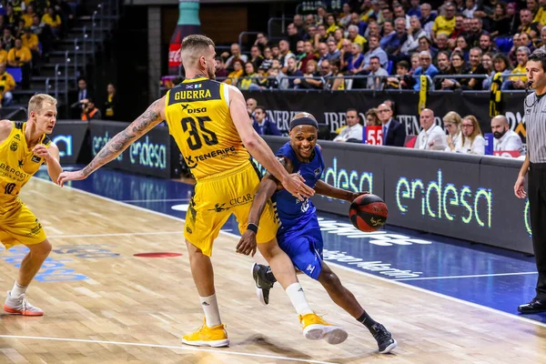 Uluslararası Basketbol Takımları Iberostar Tenerife San Pablo Burgos 'a karşı — Stok fotoğraf