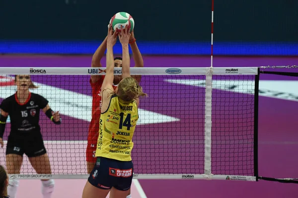 Championnat Italien de Volleyball Féminin de Serie A1 Bosca S.Bernardo Cuneo vs Imoco Volley Conegliano — Photo